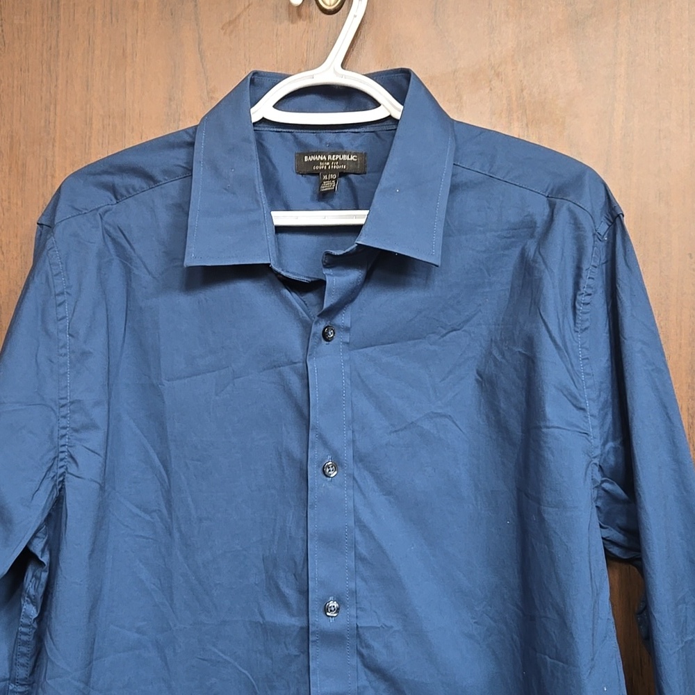 Banana Republic Size XL Blue Slim Fit Cotton Button Down Shirt - Picture 2 of 8